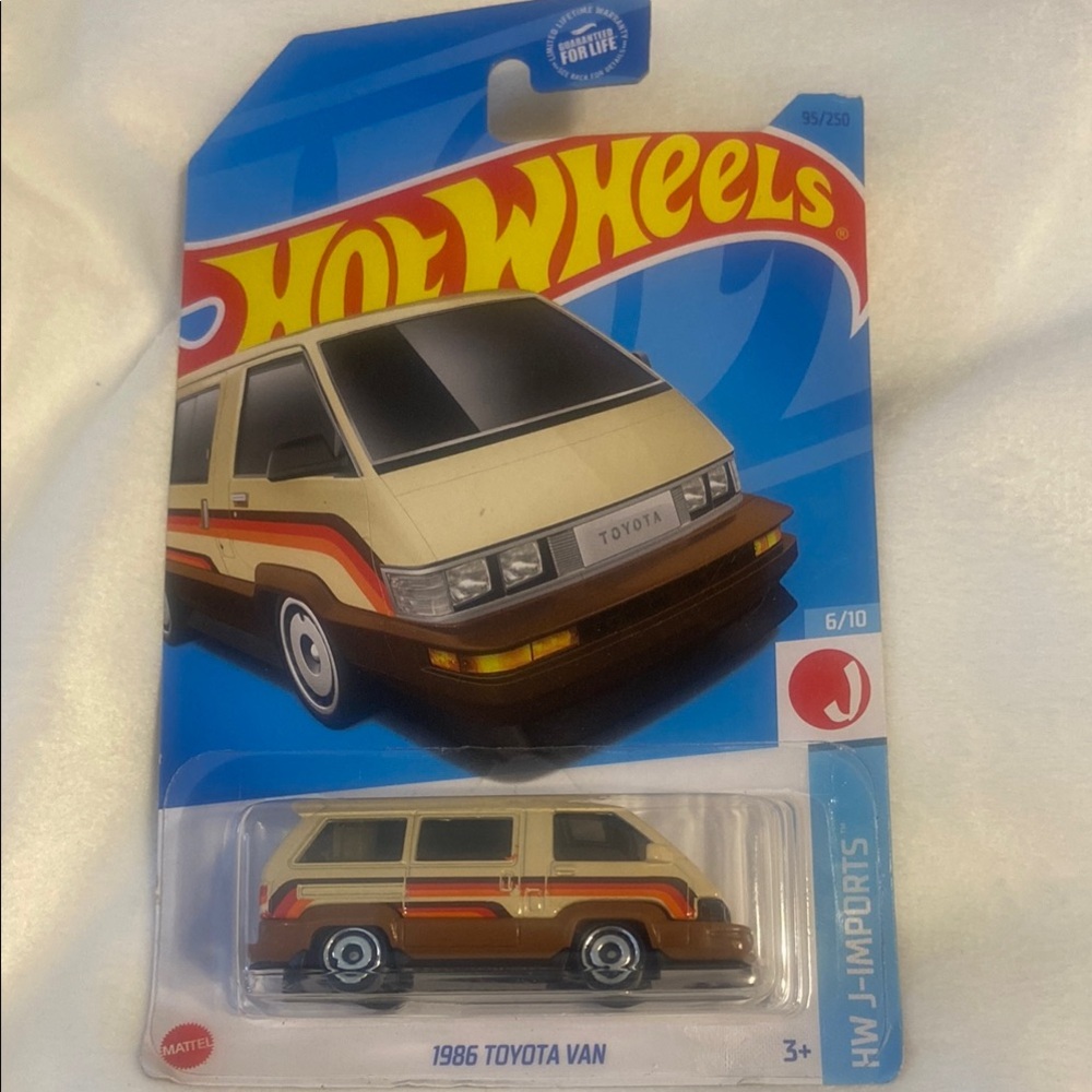 Hot Wheels 1986 Toyota Van Die-Cast